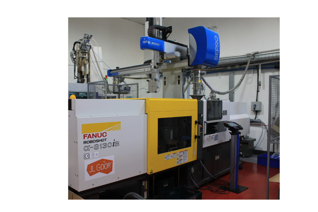 Injection Moulding automation at KeyPlastics